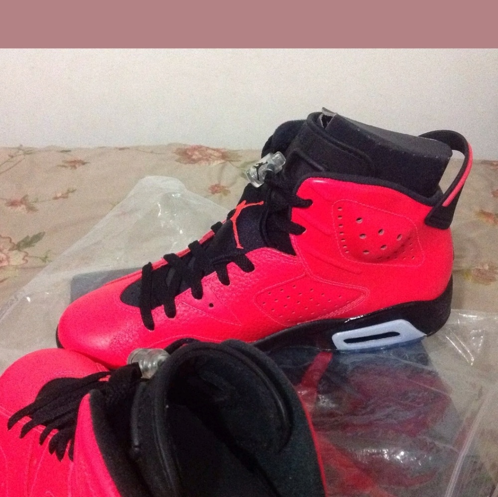 Air Jordan 6 Infrared 23 Toro - Picture 3 of 5